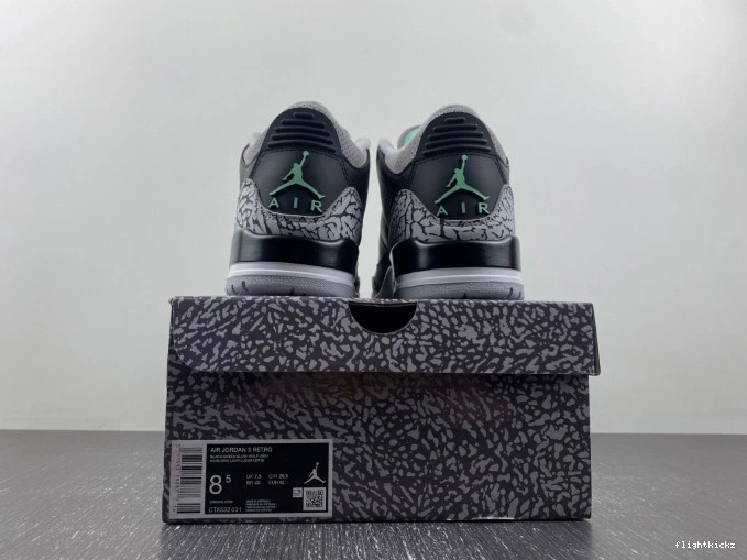Green Jordan 3 Air Glow CT8532-031 0813